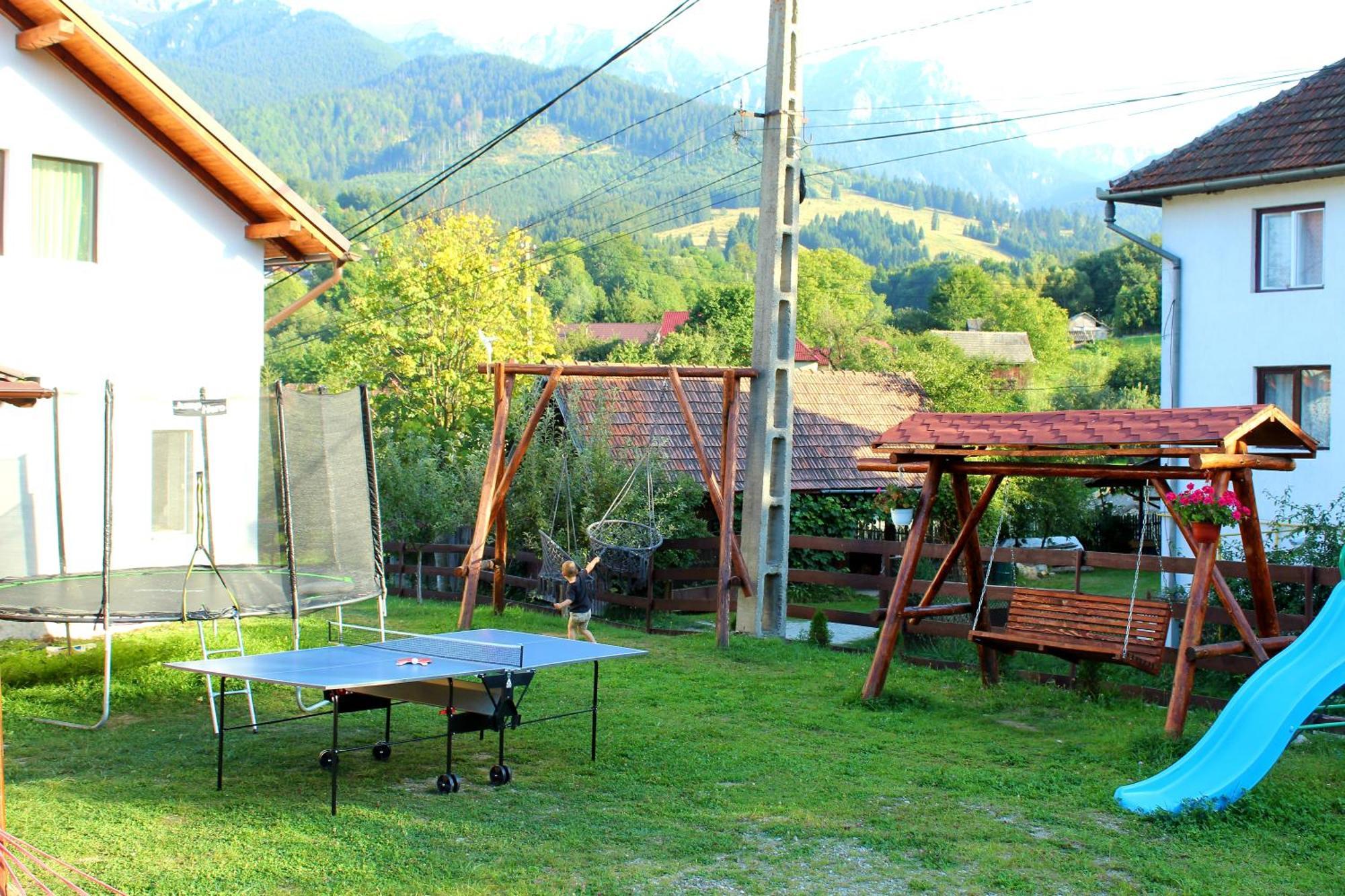 Milea'S Guesthouse Bran  Exteriör bild